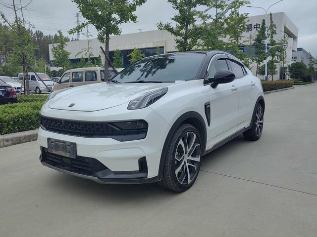 Lynk & Co 05