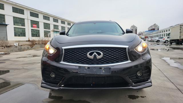 Infiniti FX