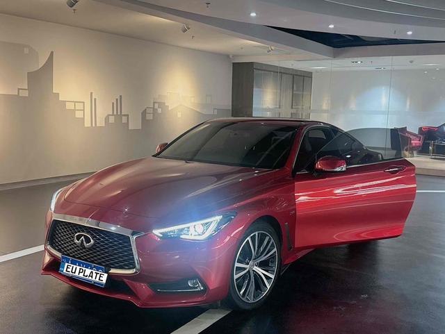 Infiniti Q60