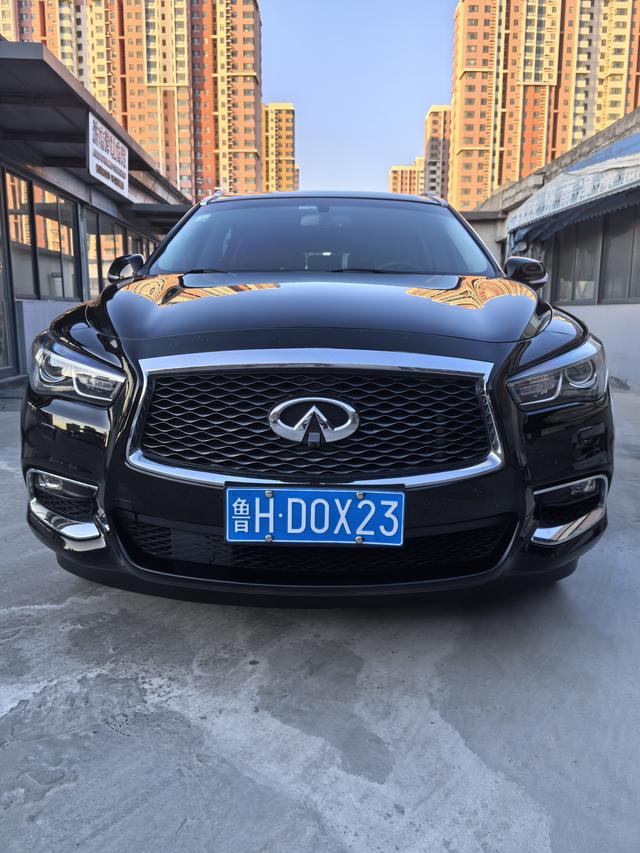 Infiniti QX60 (imported)