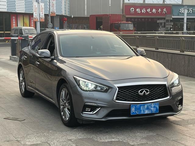 Infiniti Q50L