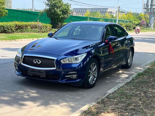 Infiniti Q50L