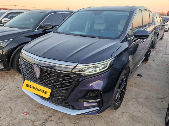 Roewe iMAX8