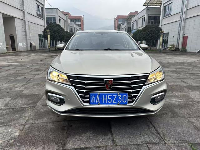 Roewe i5