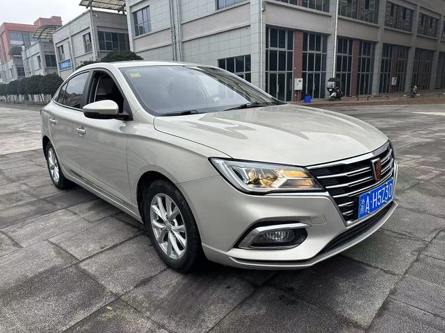 Roewe i5