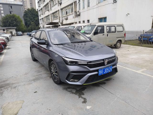 Roewe i5