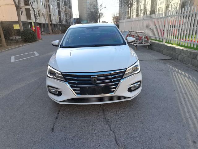 Roewe i5