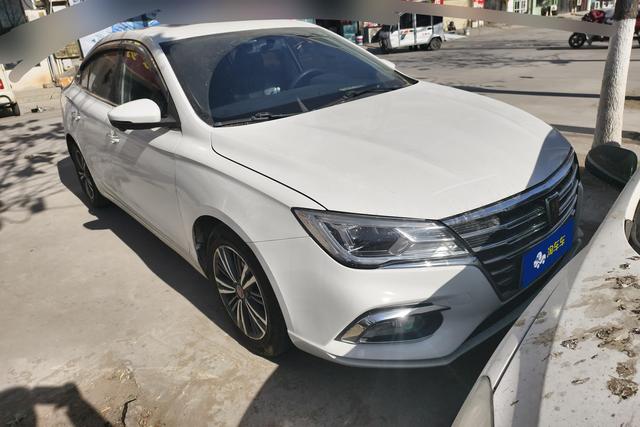 Roewe i5