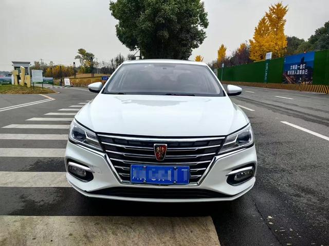 Roewe i5