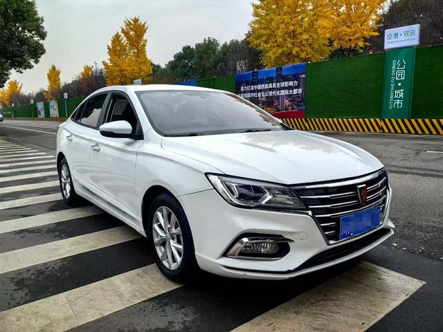 Roewe i5