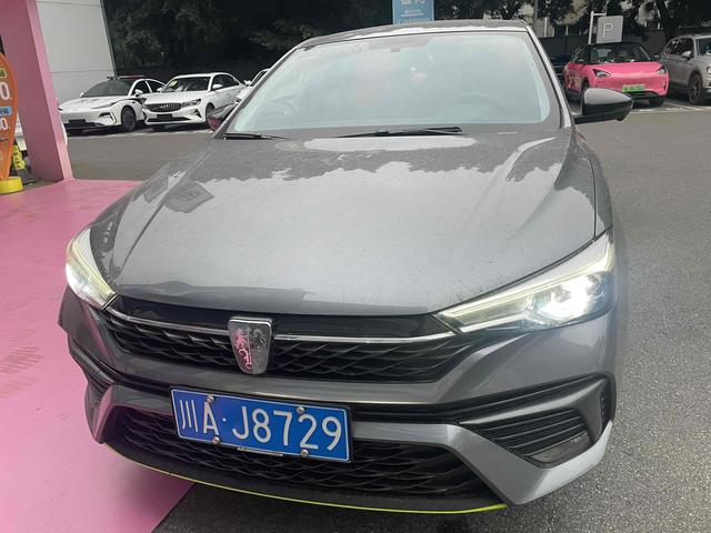 Roewe i5