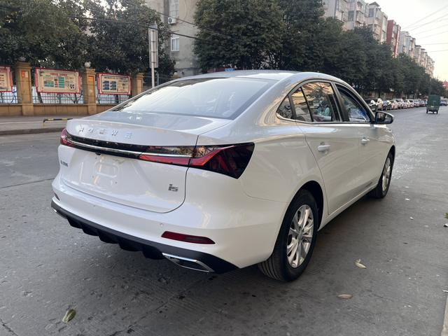 Roewe i5