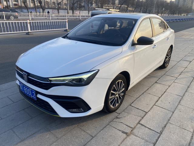 Roewe i5