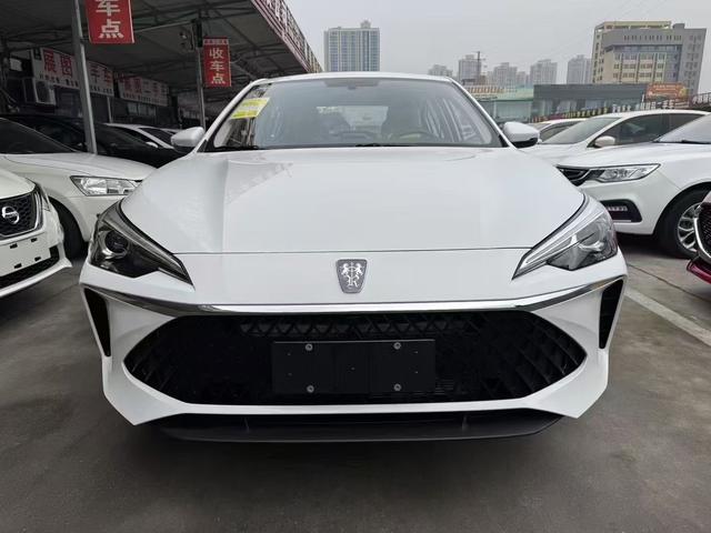 Roewe i5