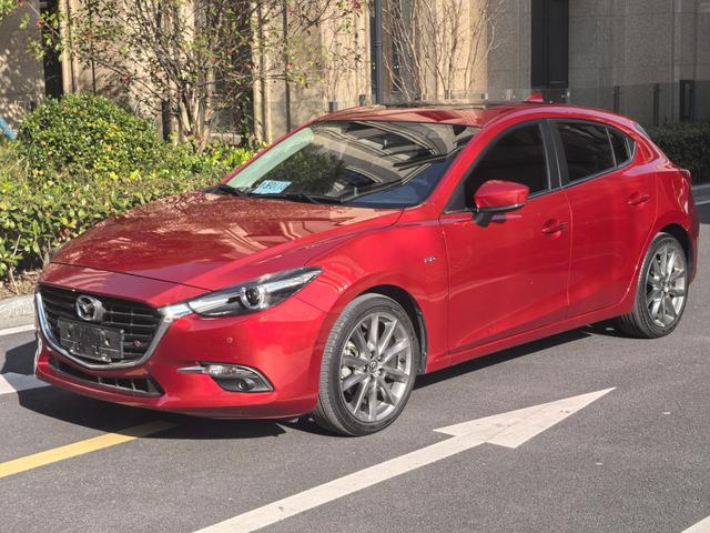 Mazda 3 Angkesela