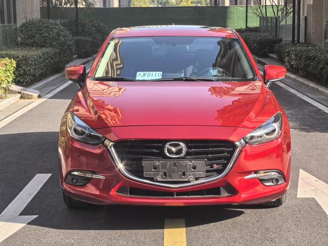 Mazda 3 Angkesela