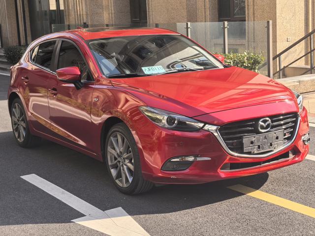 Mazda 3 Angkesela