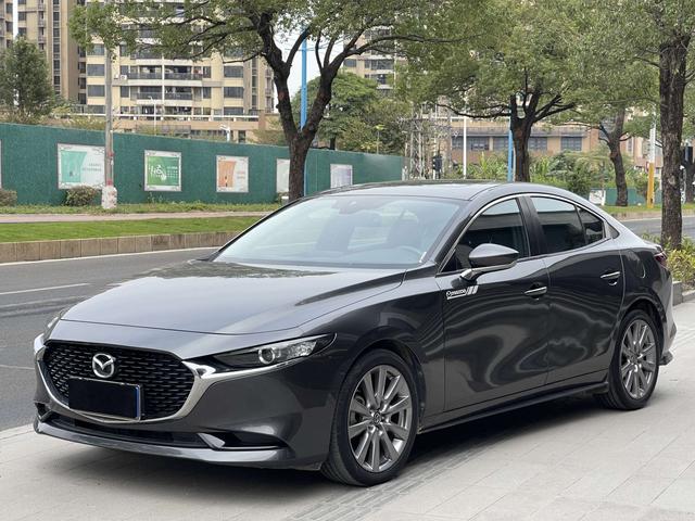 Mazda 3 Angkesela