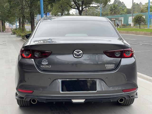 Mazda 3 Angkesela