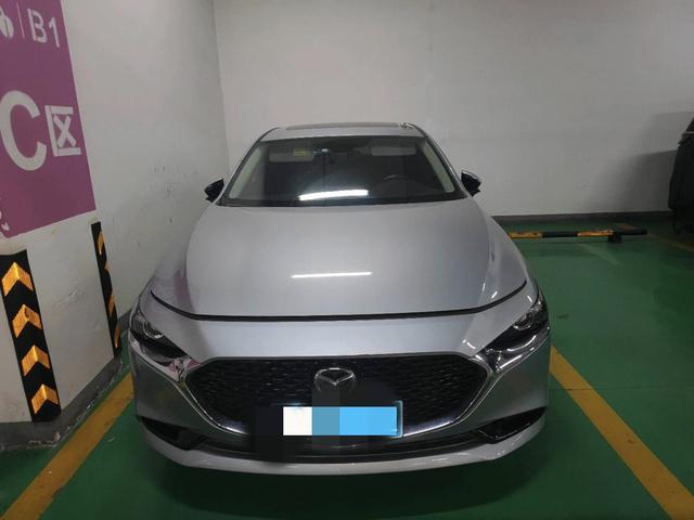 Mazda 3 Angkesela