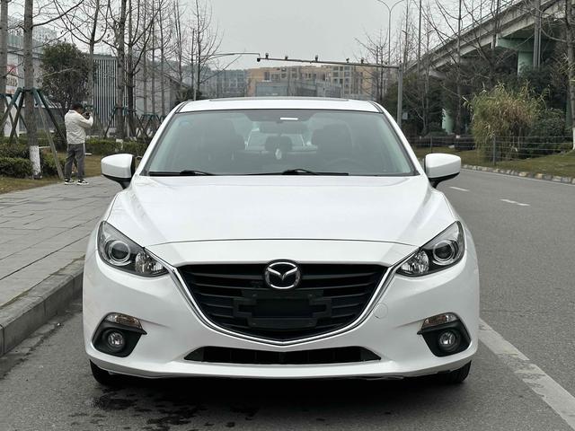 Mazda 3 Angkesela