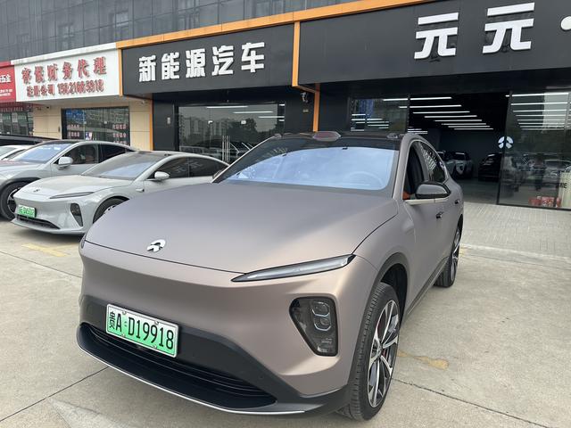 NIO EC7