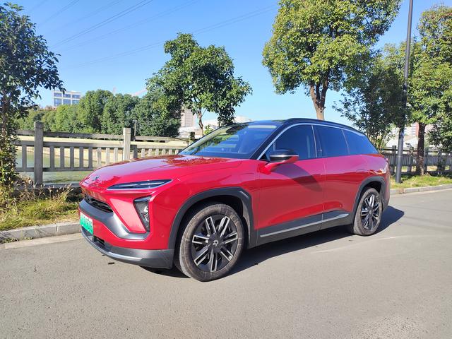 NIO ES6