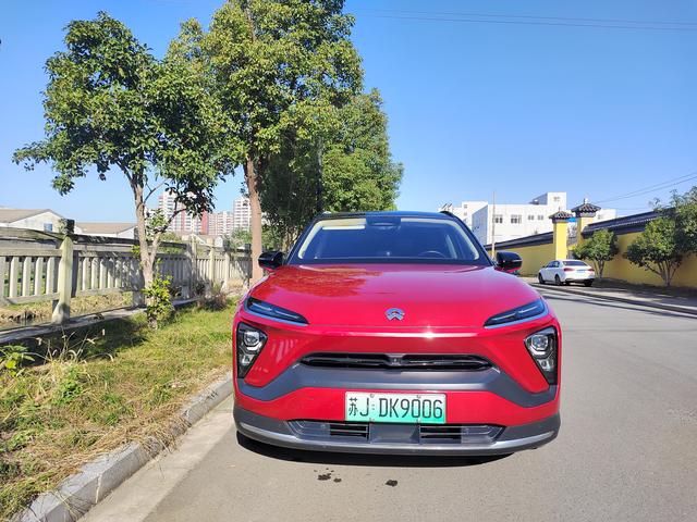 NIO ES6