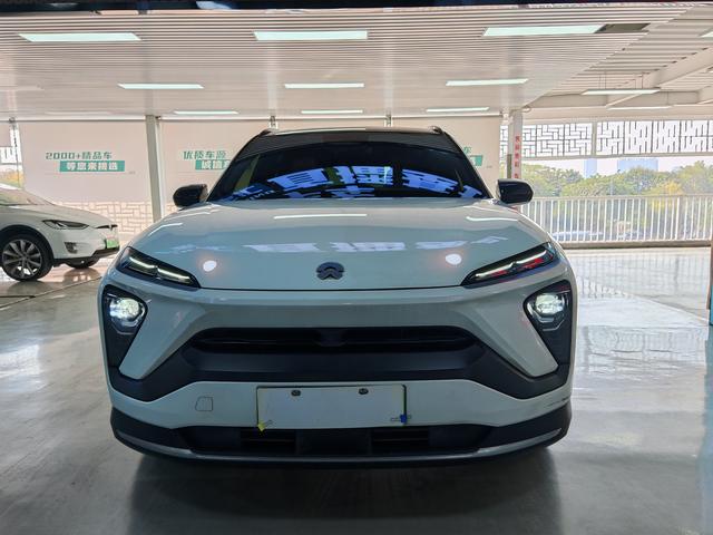 NIO ES6