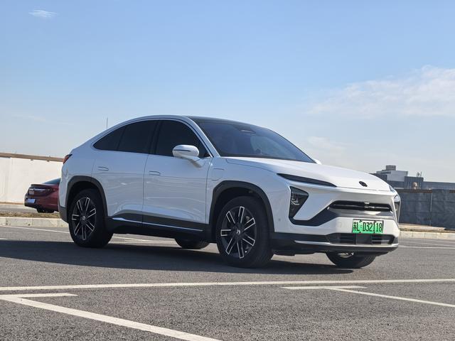 NIO EC6