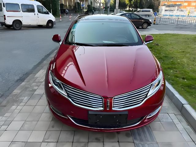 Lincoln MKZ