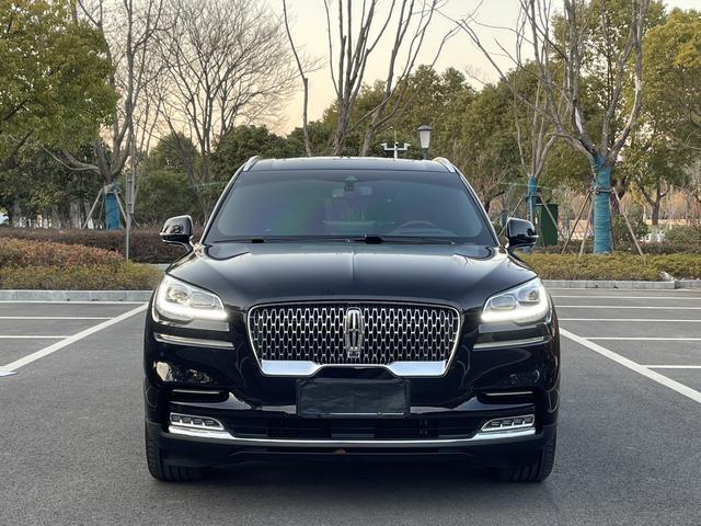 Lincoln Aviator