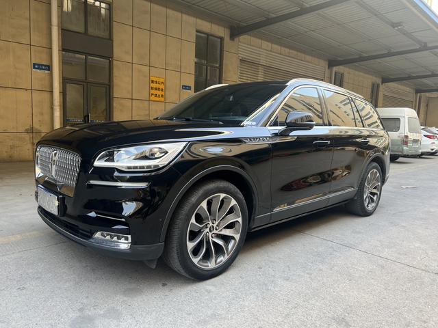 Lincoln Aviator