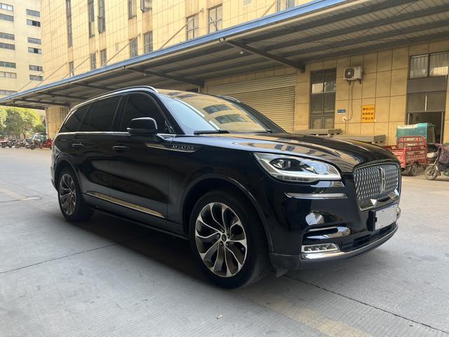 Lincoln Aviator