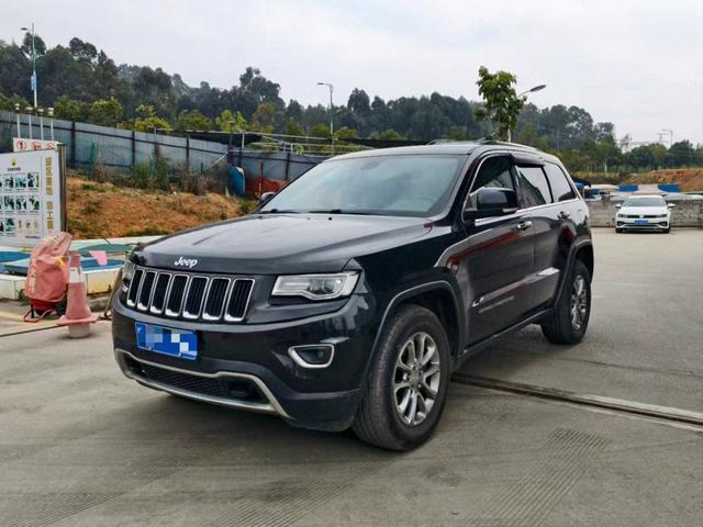 Jeep Grand Cherokee (imported)