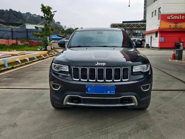 Jeep Grand Cherokee (imported)