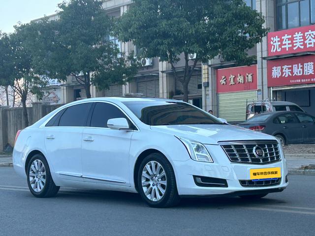 Cadillac XTS