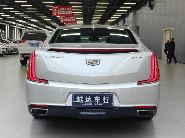 Cadillac XTS