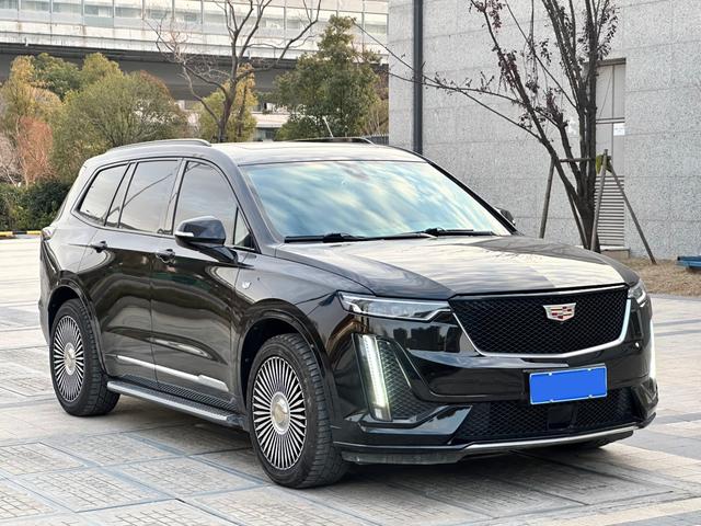 Cadillac XT6