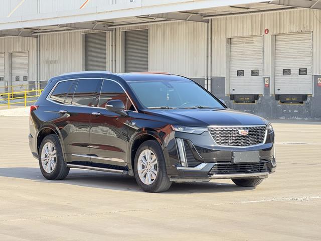 Cadillac XT6