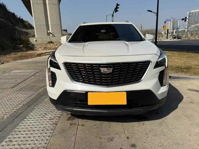 Cadillac XT4