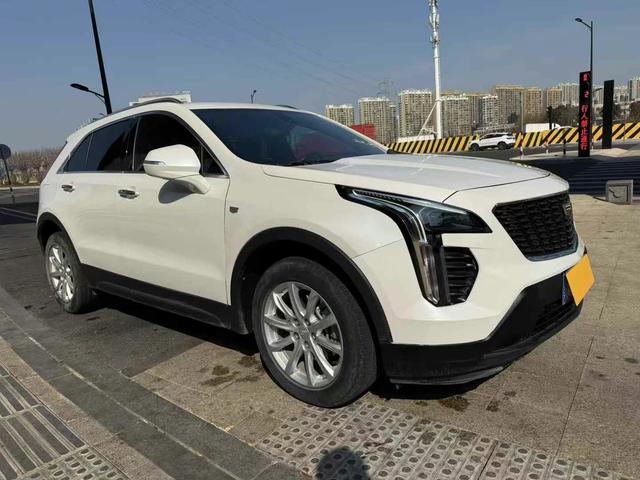 Cadillac XT4