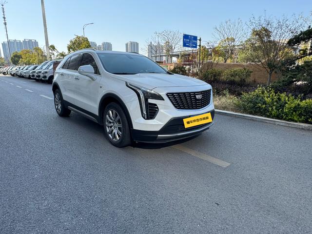 Cadillac XT4