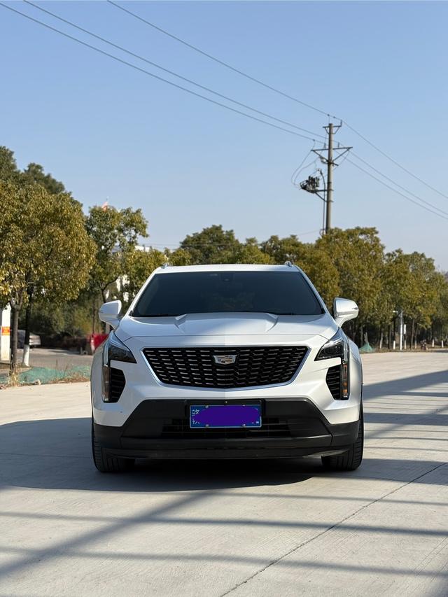 Cadillac XT4