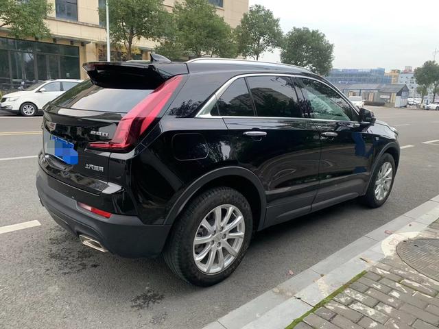 Cadillac XT4