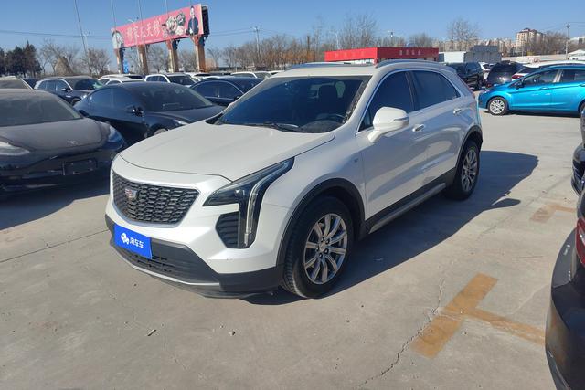 Cadillac XT4