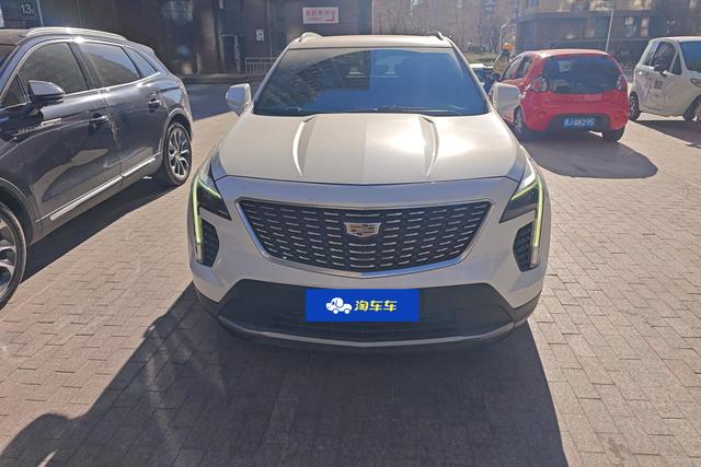 Cadillac XT4