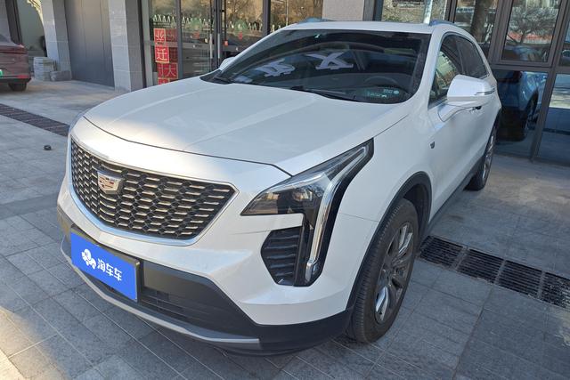 Cadillac XT4