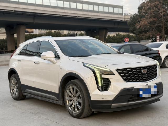 Cadillac XT4