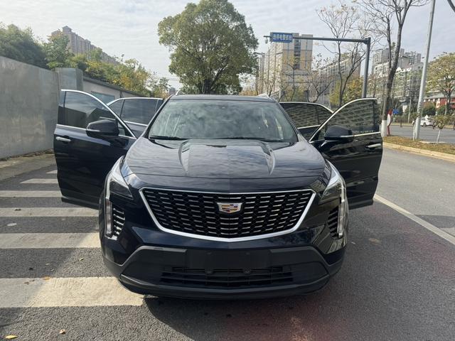 Cadillac XT4